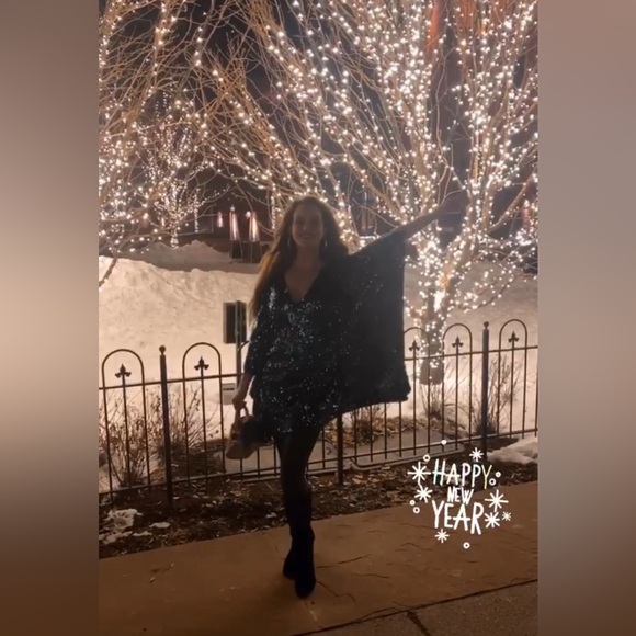 RIPLEY RADER Woman Emerald Green Sequined Formal tunic/dress - Picture 4 of 4